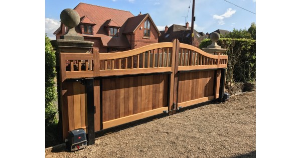 5 Benefits of Bi-Parting Sliding Gates