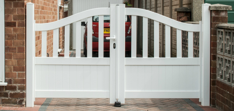 Aluminium gate coloured, wood effect and textured finishes